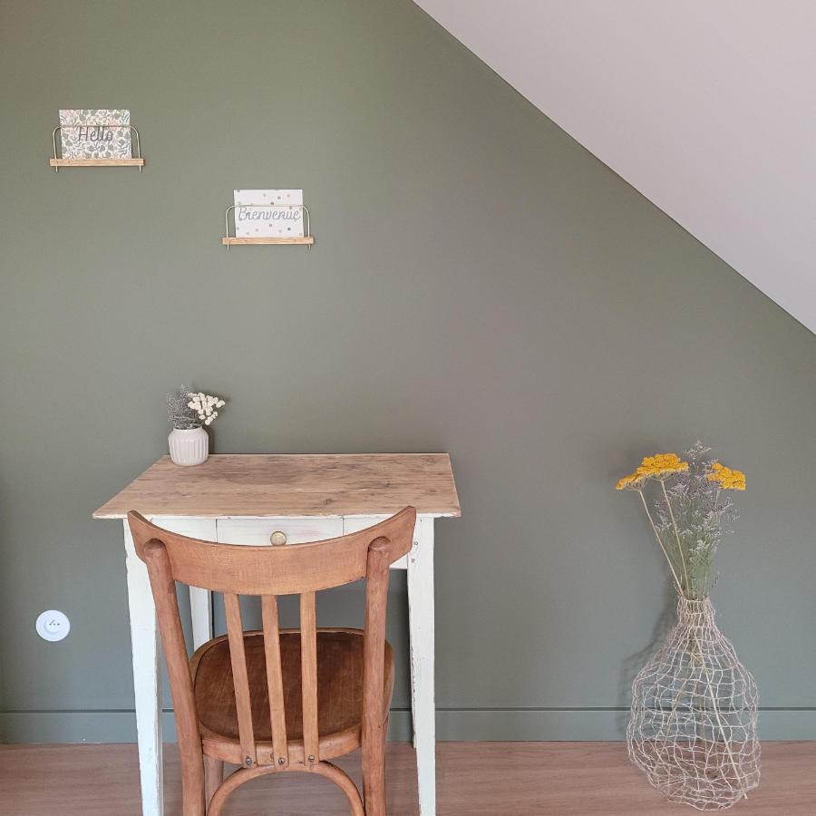 Les Fabulettes Bed and Breakfast Auffay Exteriör bild