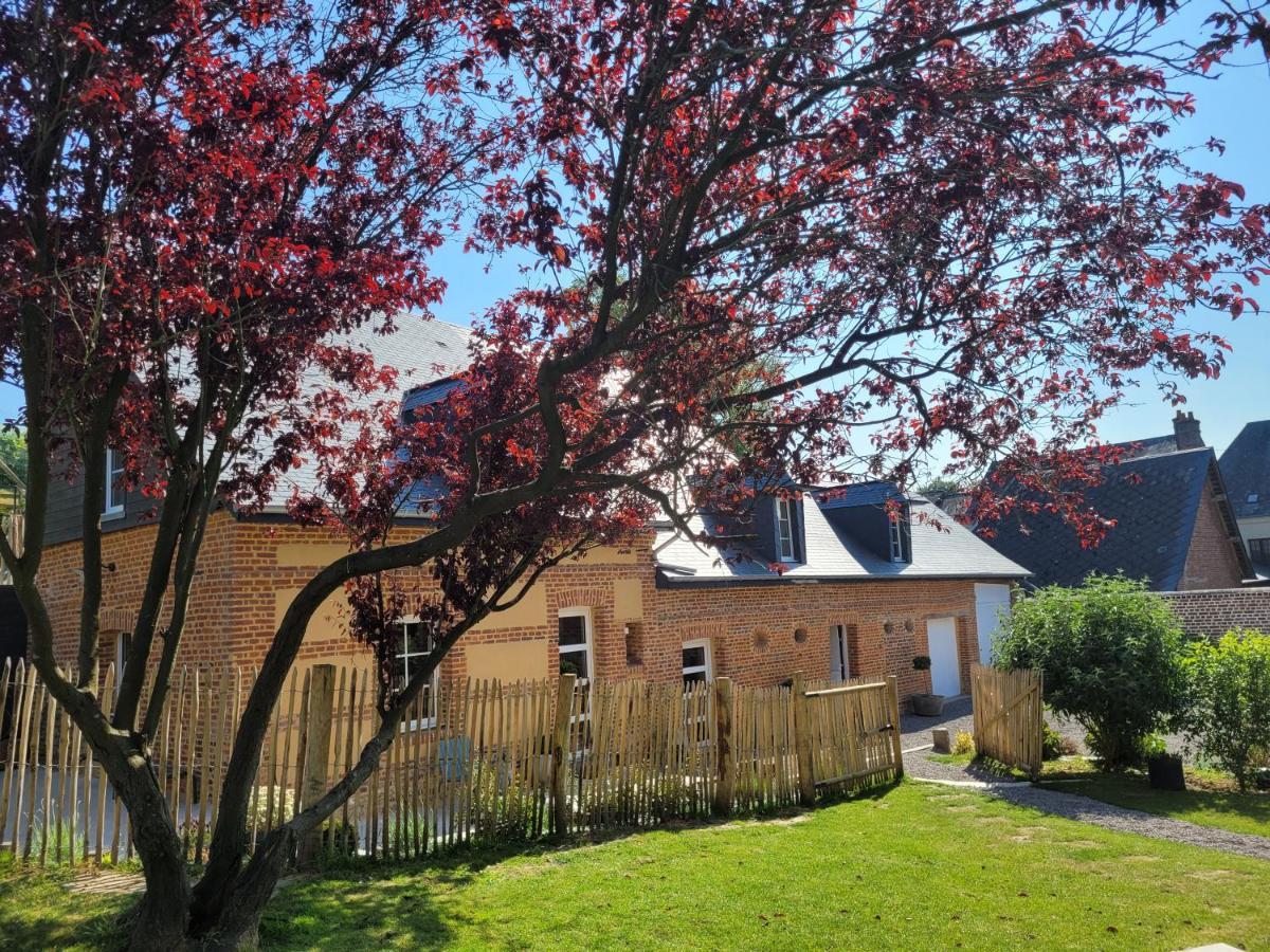 Les Fabulettes Bed and Breakfast Auffay Exteriör bild